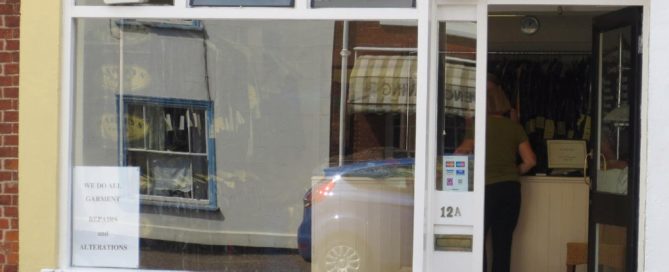 Harveys Specialist Dry Cleaners
